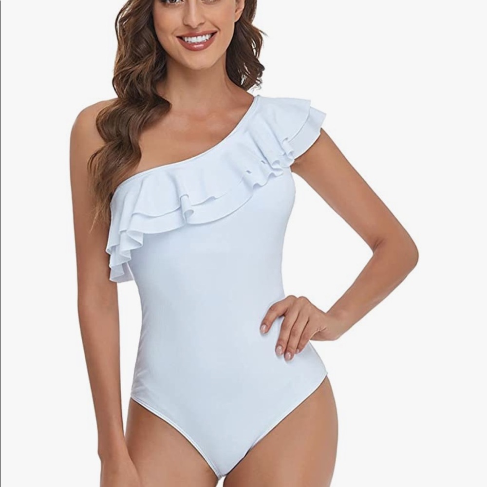 🤍 NEVER WORN - One Shoulder Ruffle Tummy Control Swimwear